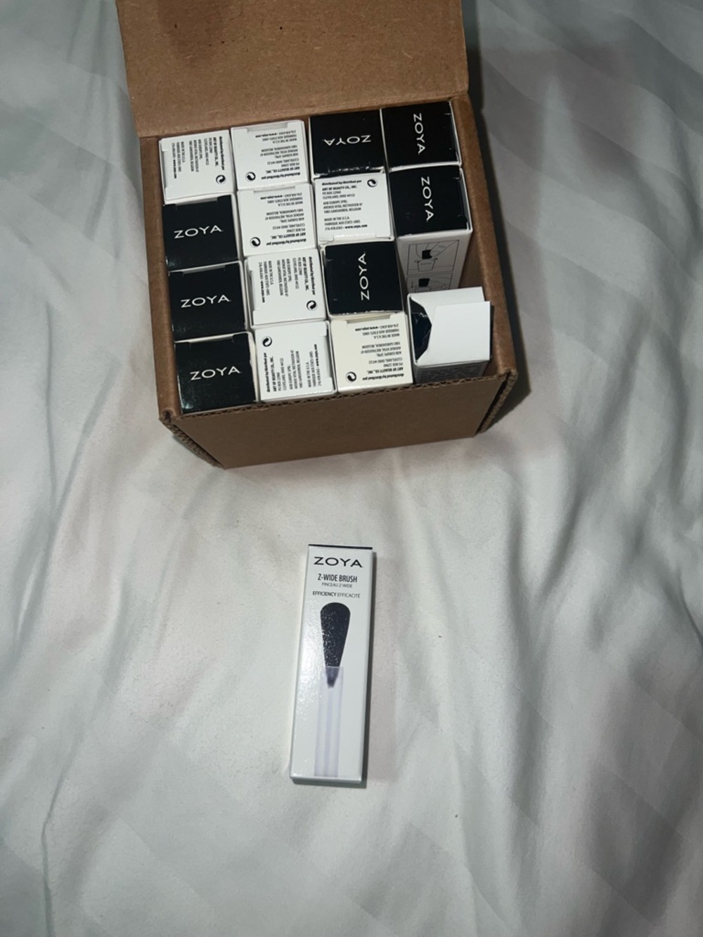 NWT Zoya nail polish wand brushes 16 piece